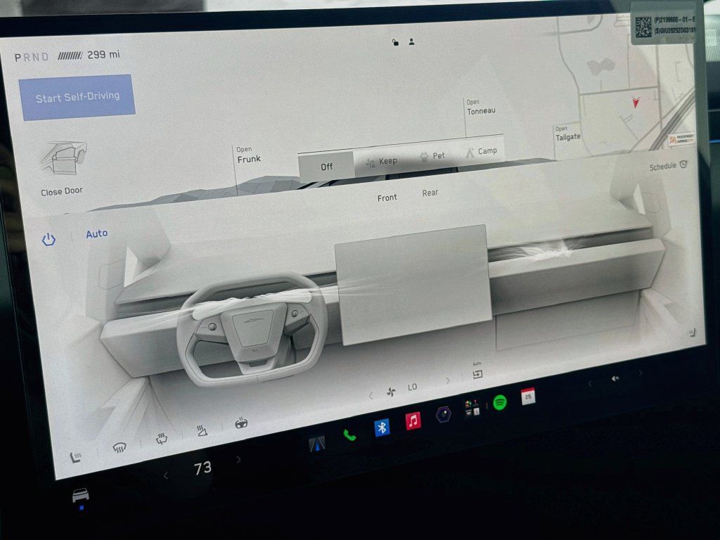 Used 2026 Tesla Cybertruck AWD Crew Cab image 15
