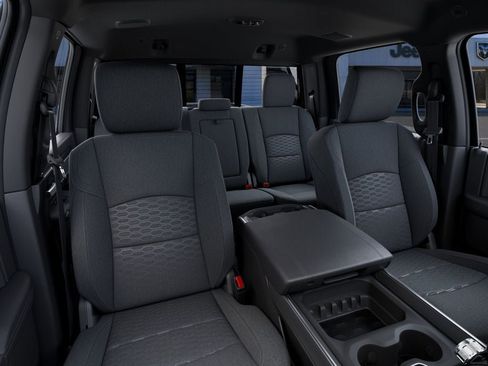 New 2026 RAM 2500 Big Horn AWD/4WD image 17