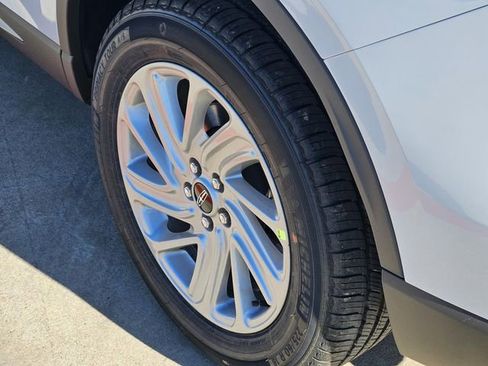 New 2026 Lincoln Corsair Premiere image 9