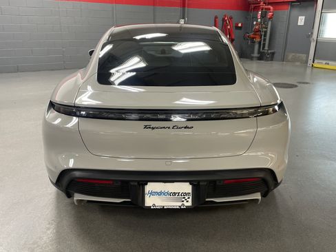 Used 2021 Porsche Taycan Turbo image 9