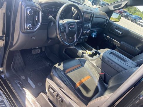 Certified 2019 GMC Sierra 1500 AT4 w/ Off Road Performance Package AWD/4WD image 10