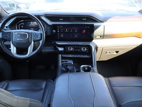 Used 2023 GMC Sierra 1500 Denali AWD/4WD image 18