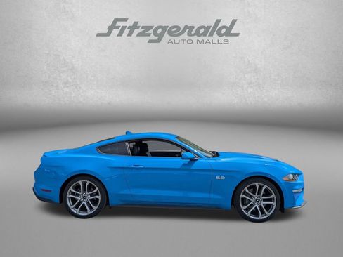 Used 2022 Ford Mustang GT Premium RWD image 3