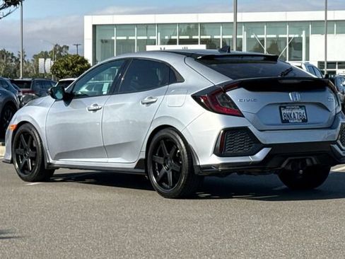 Used 2019 Honda Civic Sport Touring image 6