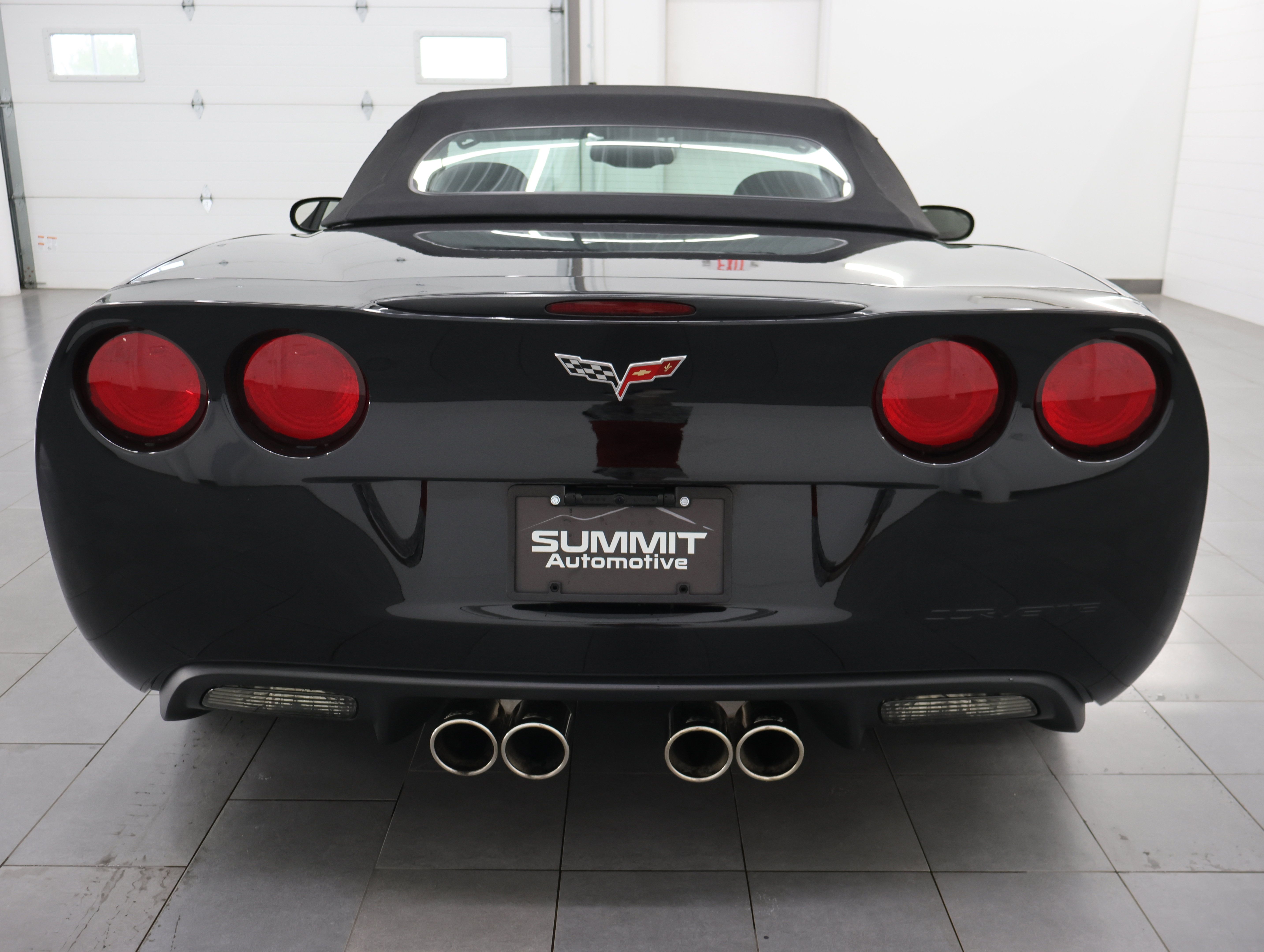 Used 2011 Chevrolet Corvette Convertible w/ Preferred Equipment Group RWD image 23