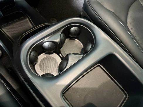 New 2026 Chrysler Pacifica Select FWD image 15