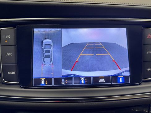 Used 2024 Buick Enclave Avenir w/ Avenir Technology Package image 32