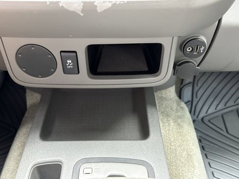 Used 2018 Nissan Frontier SV RWD image 22