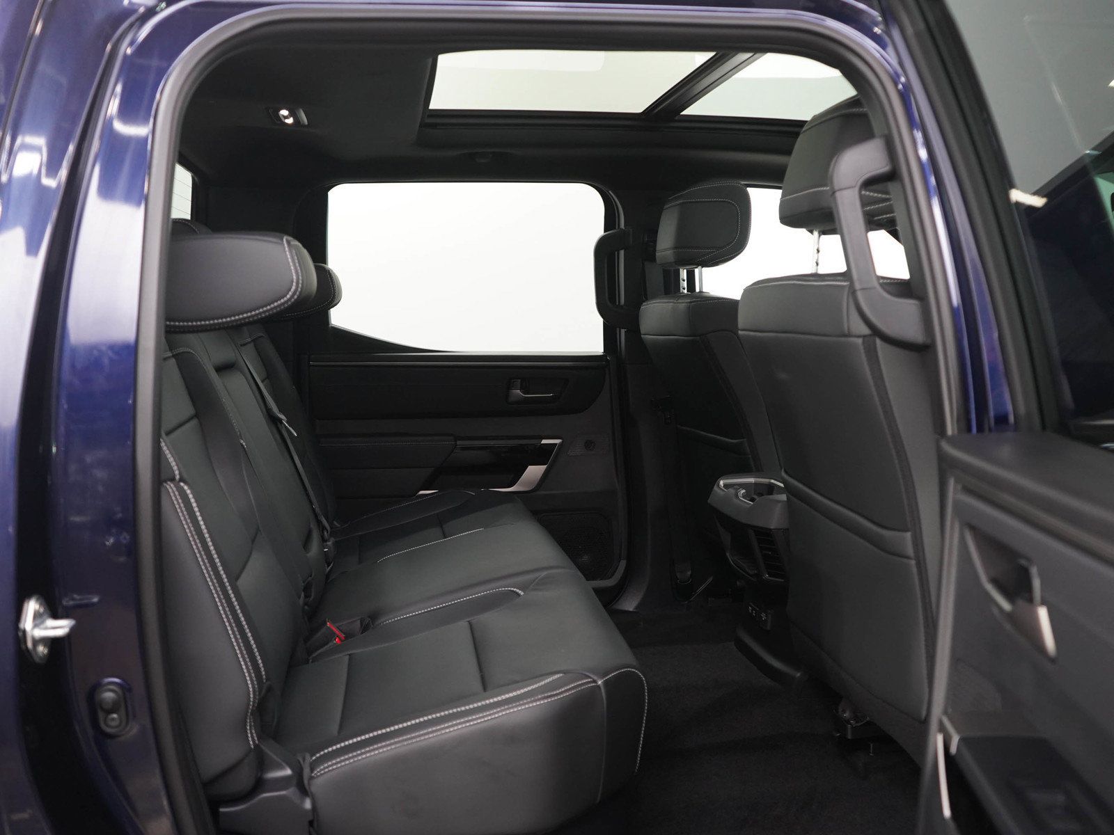 Used 2026 Toyota Tundra Limited AWD/4WD image 14