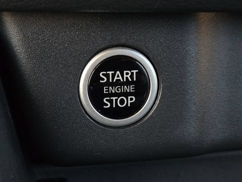 Used 2023 Nissan Rogue SV AWD/4WD image 23