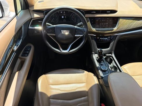 Used 2021 Cadillac XT6 Premium Luxury w/ Platinum Package AWD/4WD image 22