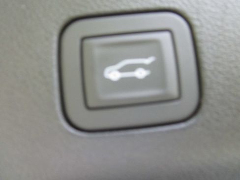 New 2026 GMC Yukon AT4 w/ AT4 Premium Plus Package AWD/4WD image 13