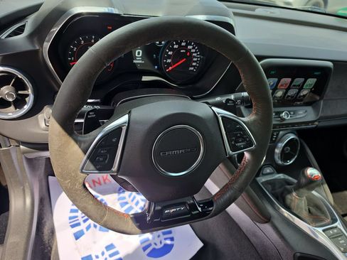 Used 2017 Chevrolet Camaro ZL1 RWD image 13