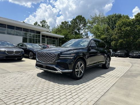 Used 2025 Genesis GV80 2.5T Advanced AWD/4WD image 4