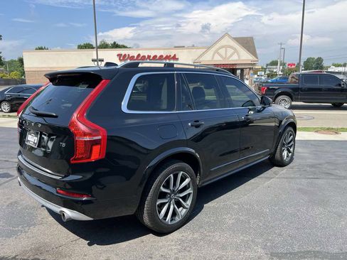 Used 2019 Volvo XC90 T5 Momentum w/ Protection Package Premier image 5