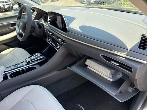 Used 2023 Hyundai Sonata SEL w/ Preferred Accessory Package FWD image 23