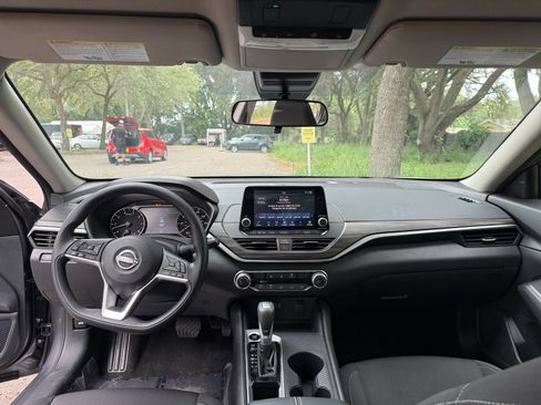 Used 2026 Nissan Altima 2.5 SV FWD image 30
