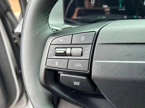 Used 2025 Kia EV6 Light RWD image 8