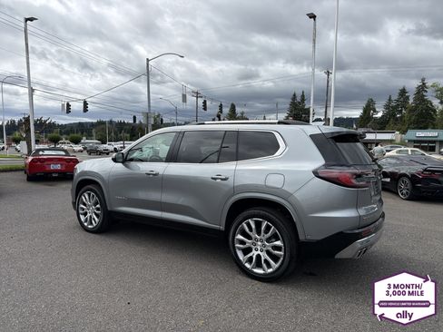 Used 2025 GMC Acadia Denali w/ Super Cruise Package AWD/4WD image 3