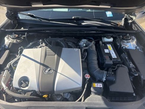 Used 2019 Lexus ES 350 image 37