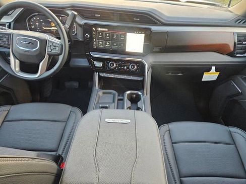 Used 2026 GMC Sierra 2500 Denali w/ Technology Package AWD/4WD image 12