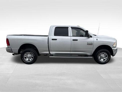 Used 2016 RAM 2500 Tradesman w/ Chrome Appearance Group AWD/4WD image 8