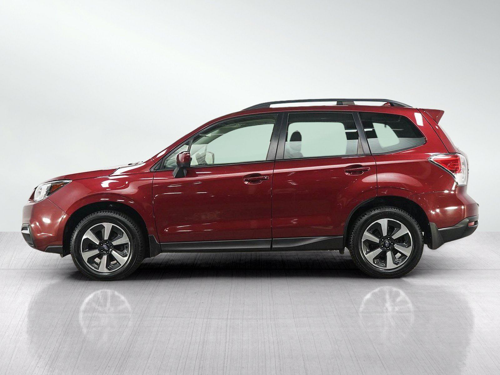 Used 2018 Subaru Forester 2.5i Premium AWD/4WD image 2