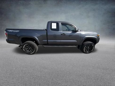 Used 2021 Toyota Tacoma TRD Sport AWD/4WD image 7