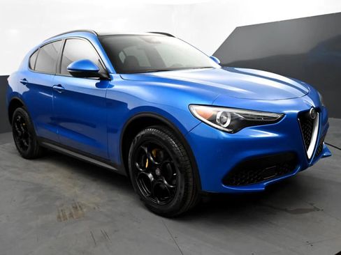 Used 2018 Alfa Romeo Stelvio Ti Sport image 7