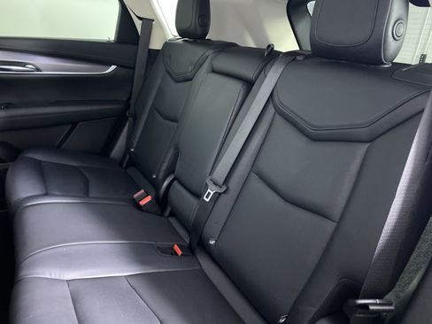 Used 2018 Cadillac XT5 Luxury w/ Driver Awareness Package image 13