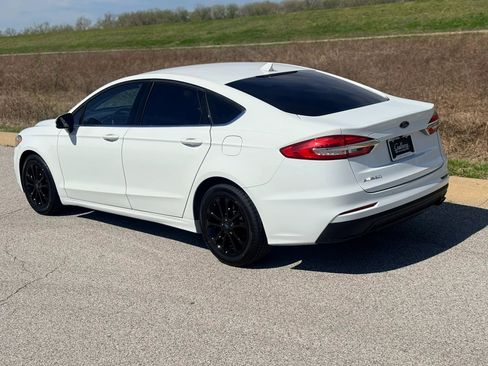 Used 2020 Ford Fusion SE image 9