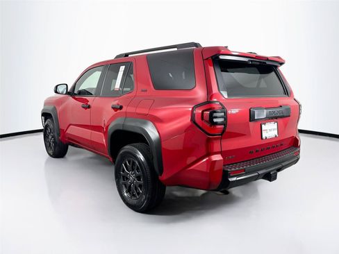 Certified 2025 Toyota 4Runner SR5 AWD/4WD image 12