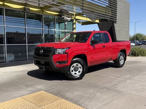 Used 2025 Nissan Frontier S AWD/4WD image 1