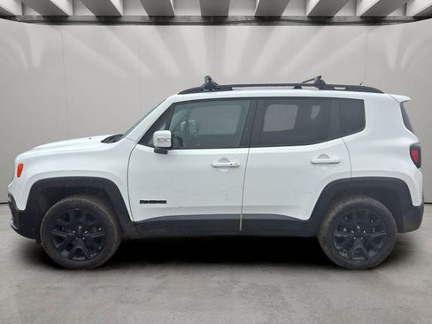 Used 2017 Jeep Renegade Altitude AWD/4WD image 2