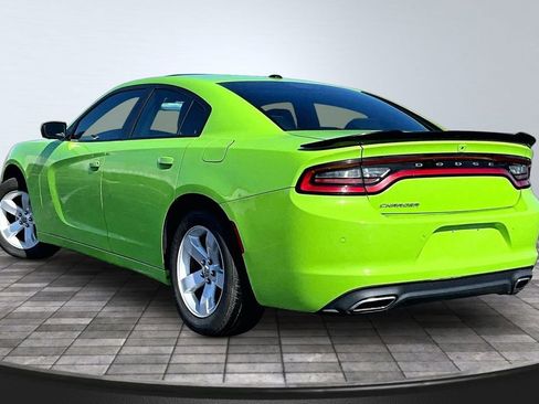 Used 2019 Dodge Charger SXT w/ Leather Interior Group image 13
