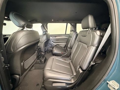 New 2026 Jeep Grand Cherokee L Limited AWD/4WD image 5