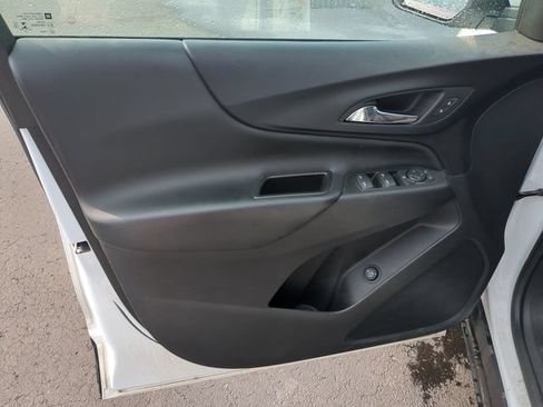Used 2023 Chevrolet Equinox LT AWD/4WD image 12