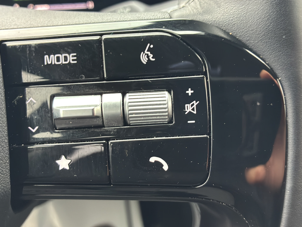 Used 2026 Kia Sorento S FWD image 29