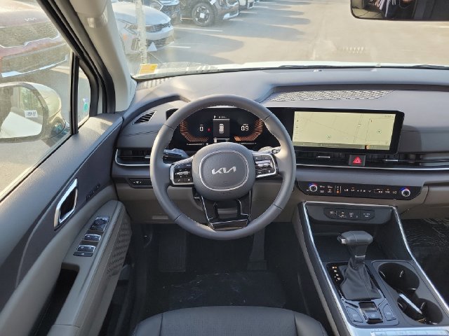 New 2026 Kia Carnival EX FWD image 24