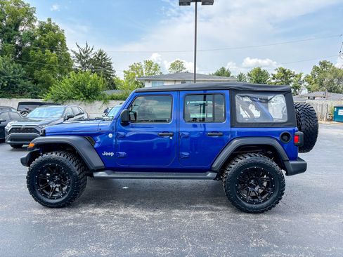 Used 2019 Jeep Wrangler Unlimited Sport AWD/4WD image 7
