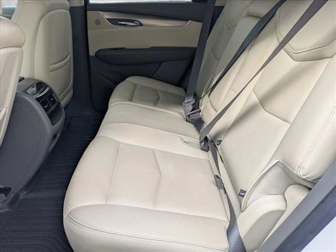 Used 2019 Cadillac XT5 Premium Luxury w/ Driver Assist Package image 18