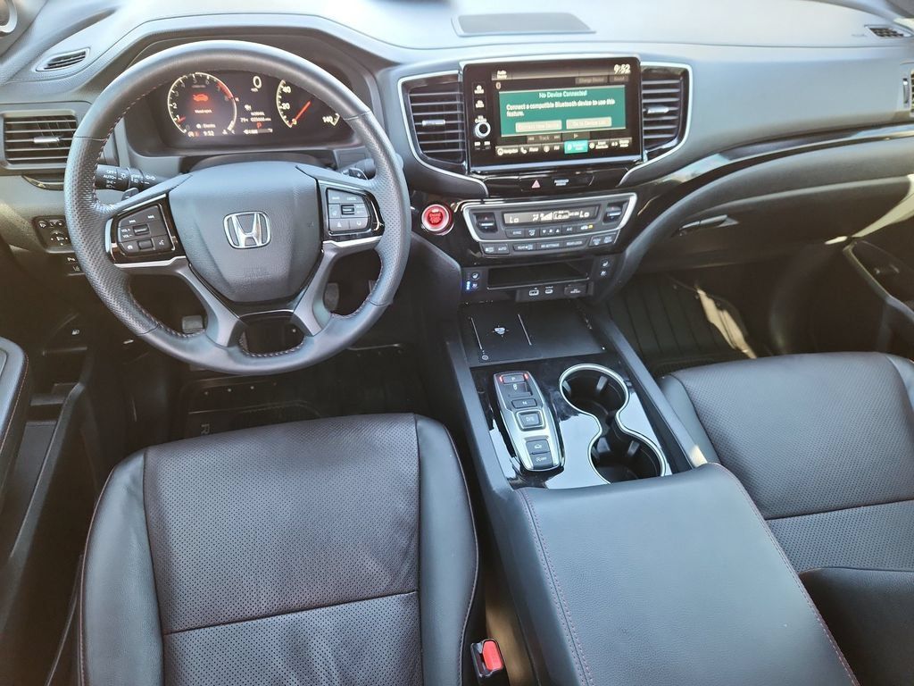 Used 2024 Honda Ridgeline Black Edition image 12