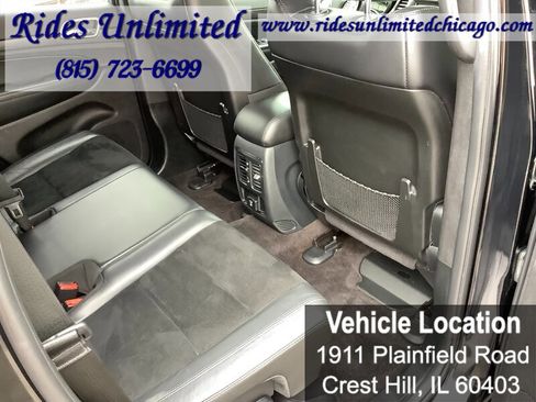 Used 2018 Jeep Grand Cherokee Altitude AWD/4WD image 29