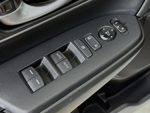 Certified 2021 Honda CR-V Touring image 21