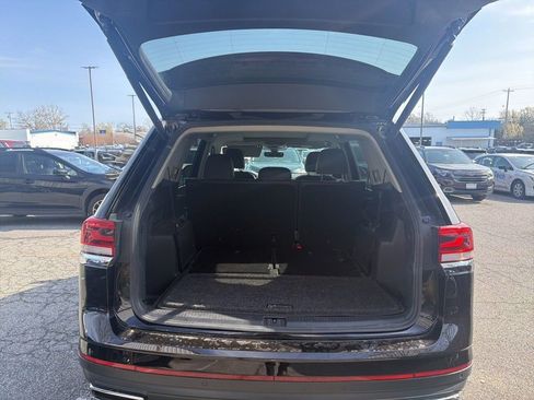 Used 2024 Volkswagen Atlas SE image 8