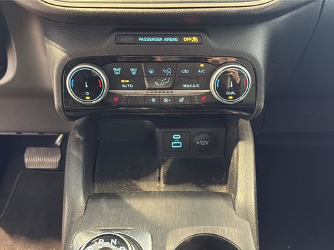 Used 2022 Ford Escape SEL image 24