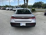 New 2025 Hyundai Elantra SE image 5