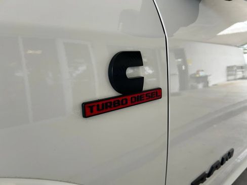 Used 2025 RAM 2500 Limited AWD/4WD image 18