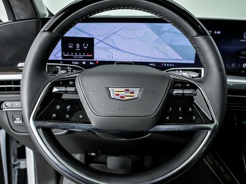 Used 2026 Cadillac Escalade Platinum Sport w/ LPO, ONYX Package AWD/4WD image 31