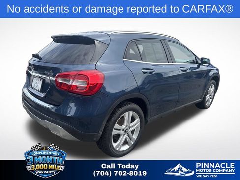 Used 2019 Mercedes-Benz GLA 250 4MATIC w/ Premium Package image 4